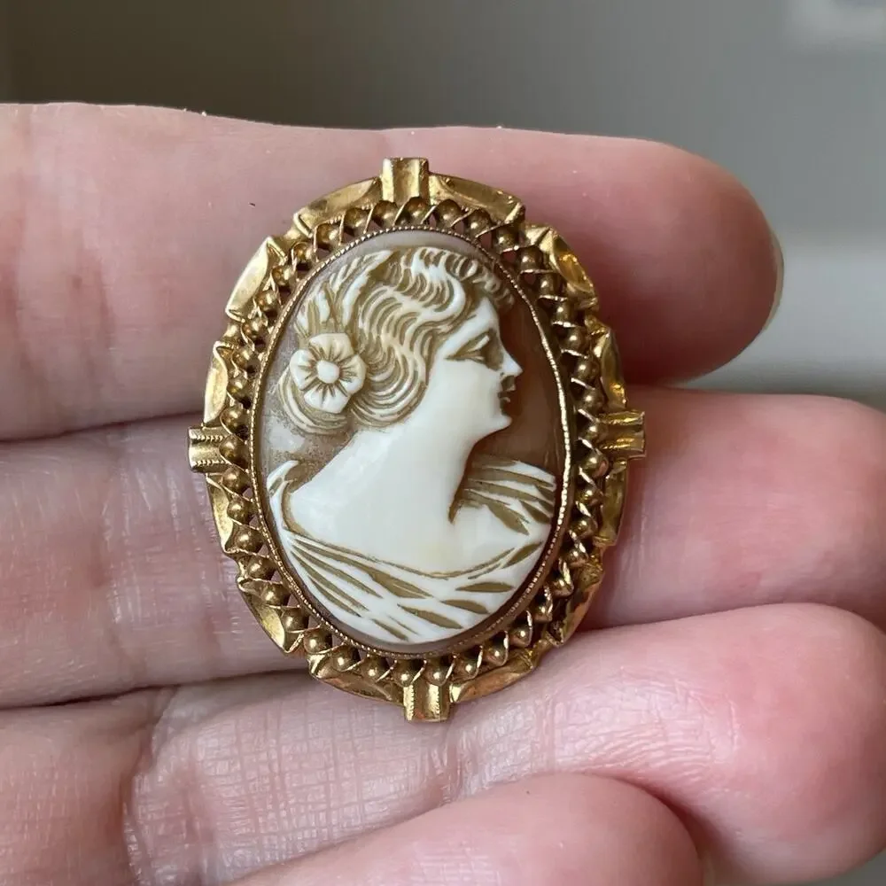 Antique Vintage 10K Yellow Gold Carved Shell Cameo 1920's-30' Pin Brooch Pendant